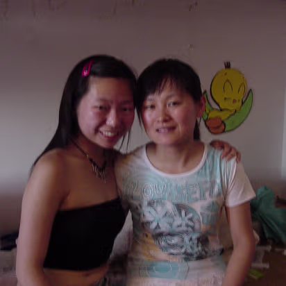 Moving_Day-009 Hanhan with Liu Ping.