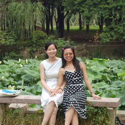 Hanhan_Graduation-002 Ahhh, back in civilian clothes!