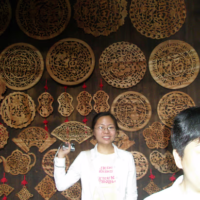 Yellow_Mountain-017 Xidi village is famous for wooden carves.