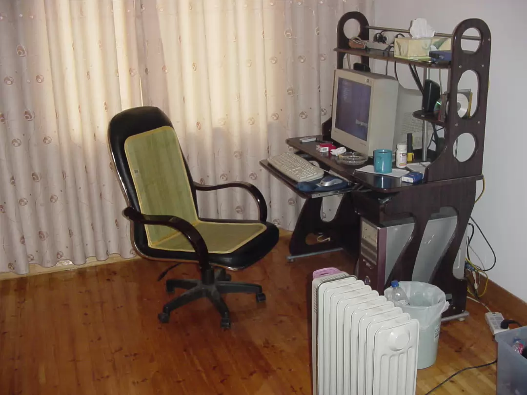 Apt_2005-002
