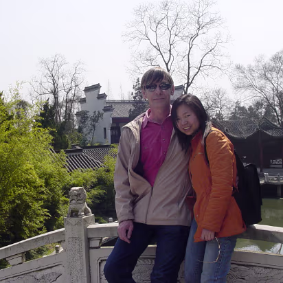 Caishi_Mar_2005-003 We're a happy couple and pretty much alone in the park.