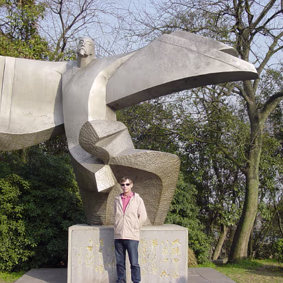 Caishi_Mar_2005-016 Me and my drunken hero, Li Bai, a famous poet during the Tang dynasty.