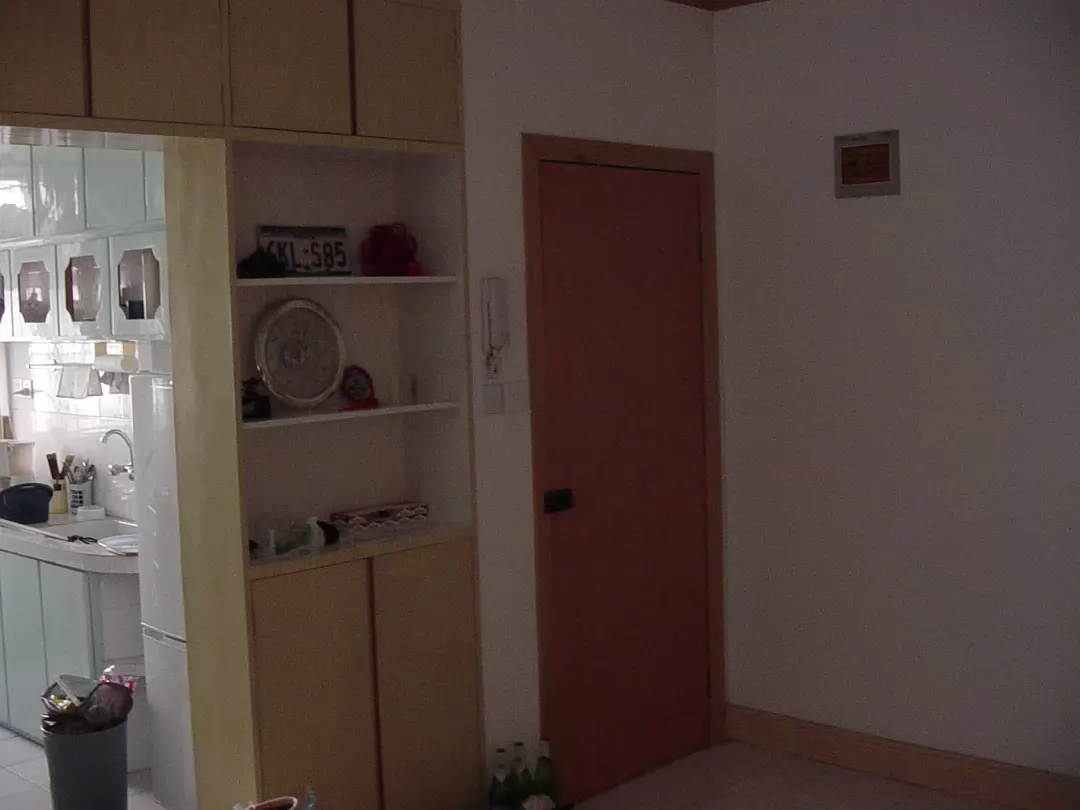 Apt_2005-007