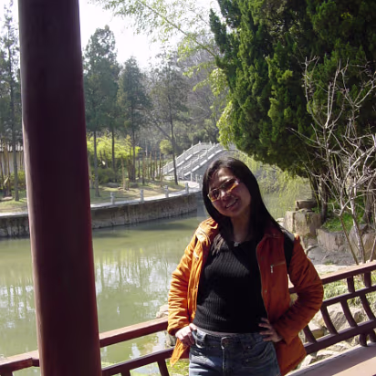 Caishi_Mar_2005-002 A beautiful view. The scenery is nice too.