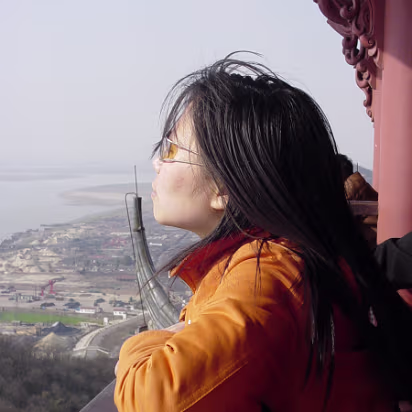 Caishi_Mar_2005-011 A last look from the top and we're off.