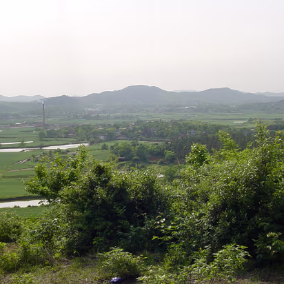 Putang_May_2005-007 Valley view, this is a very pretty area.