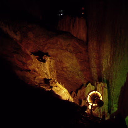 Shitai_Aug_2005-002 Stone shaped like a light, just kidding.