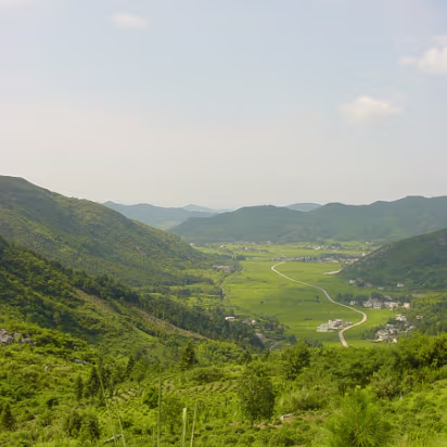 Shitai_Aug_2005-016 We are pretty high. Didn't know we had hiked so far inside the caves!