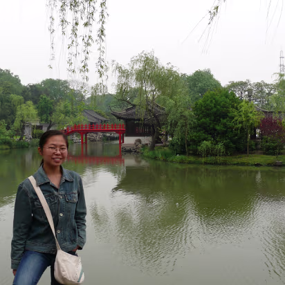 Yangzhou-Apr-07-003 A nice scene at Slim West Lake in Yangzhou