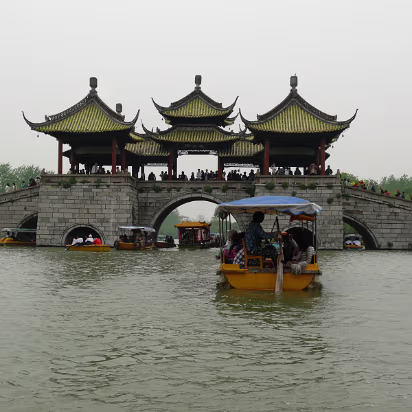 Yangzhou-Apr-07-032 Five Lotus Bridge. On a full moon, you can see 15 moons through the arches.