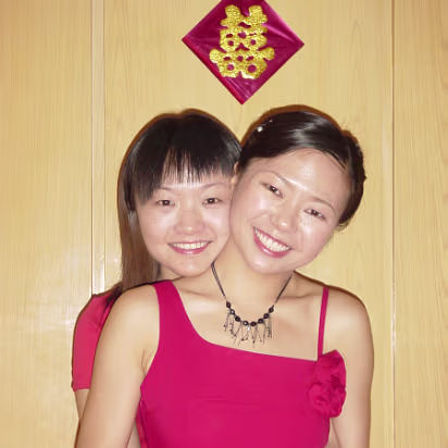 Wedding-Day-22 Hanhan and her cousin from Hefei.