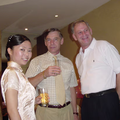 Wedding-Dinner-38 Having a beer and chatting with Tony.