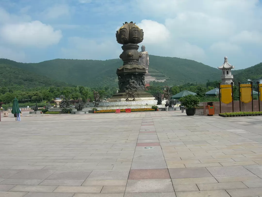 Ling-Shan-06