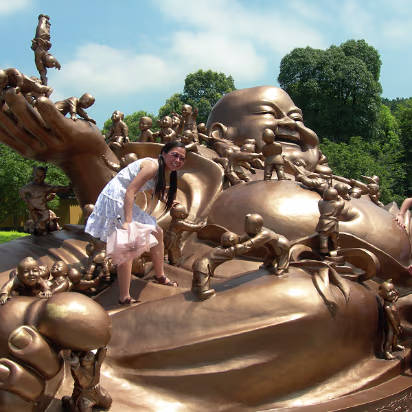 Ling-Shan-36 An extra kid has been added.