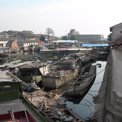 Moving-2006-02 Yu Guang Xiang Yacht Club! That is the name of the village we lived in.