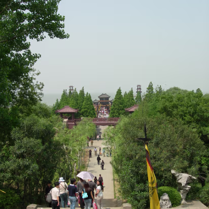 Movie-Set-03 Heading to the 'Water War' set.