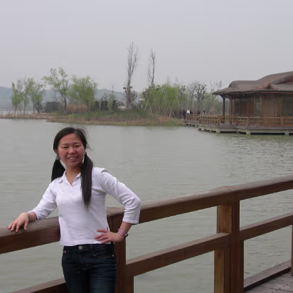 Tai-Lake-07 Hanhan in a favorite pose.