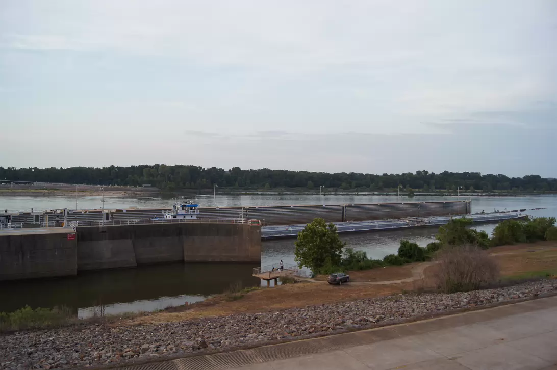 Big_Dam_Bridge-002