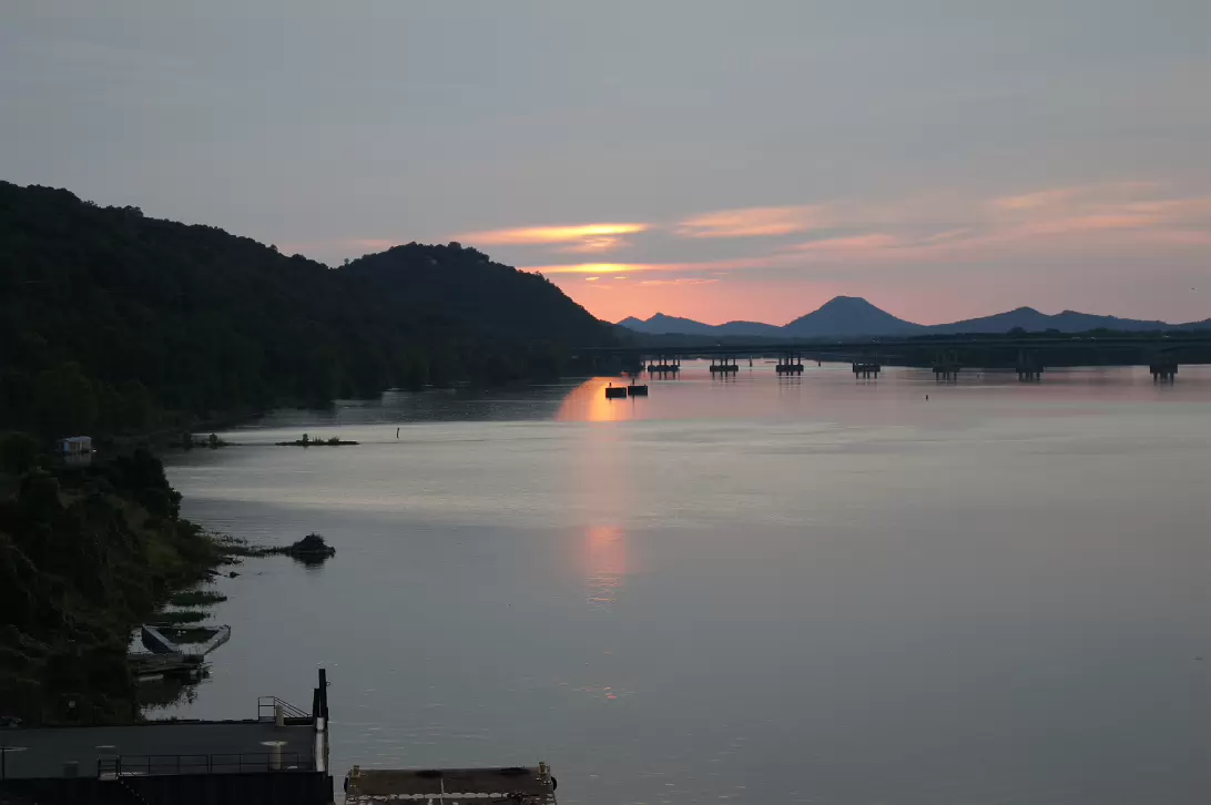 Big_Dam_Bridge-006