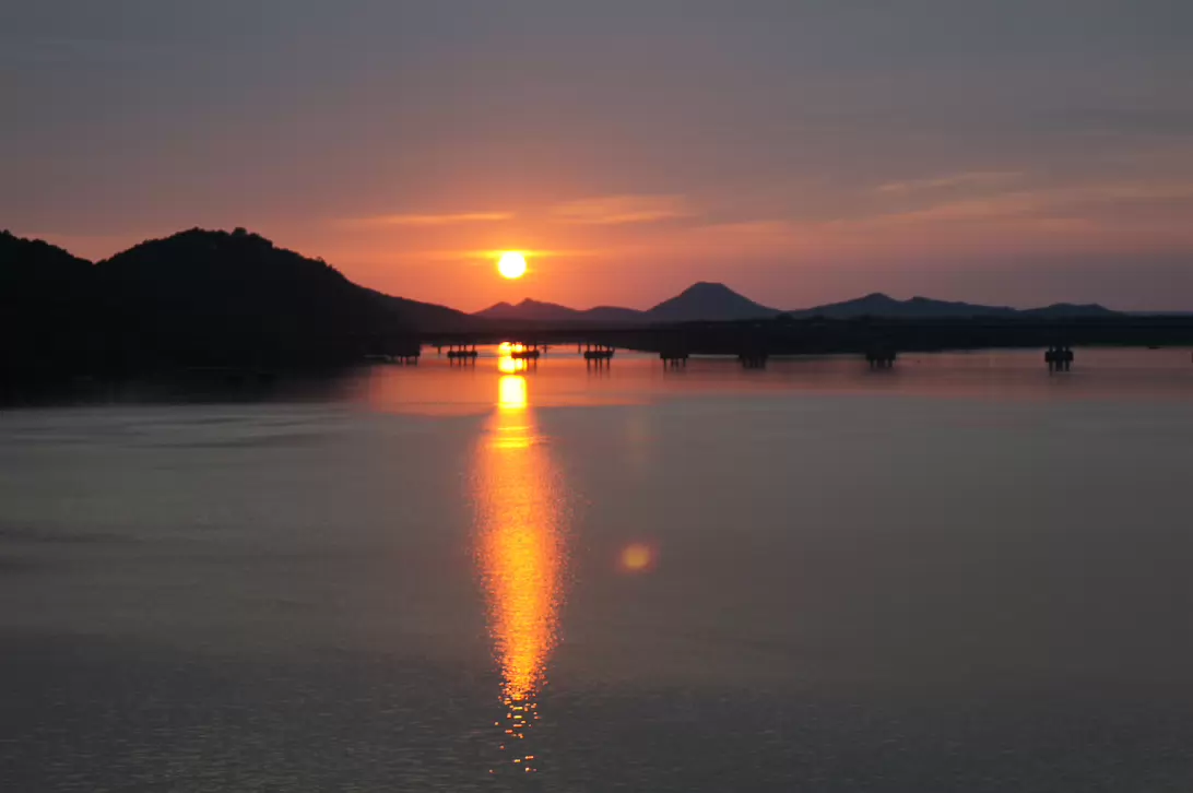 Big_Dam_Bridge-010