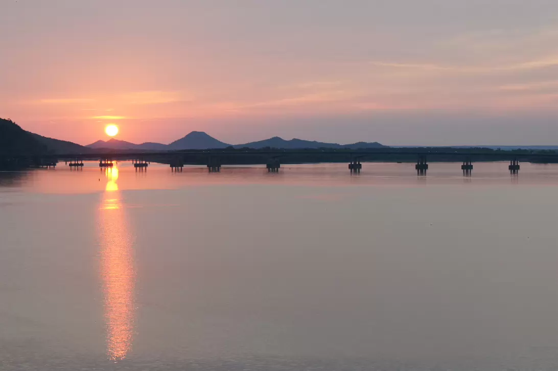 Big_Dam_Bridge-016