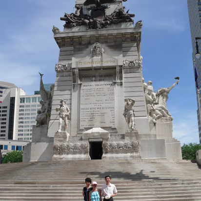 Downtown_Indy_June_2009-002 Zhang family at Memorial Circle.