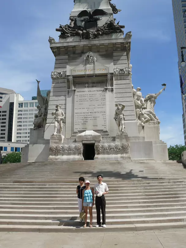 Downtown_Indy_June_2009-002