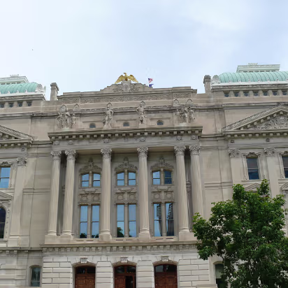 Downtown_Indy_June_2009-012 Front of Capitol.