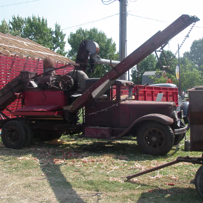 Indiana_State_Fair-020 A Rube Goldberg farm machine.