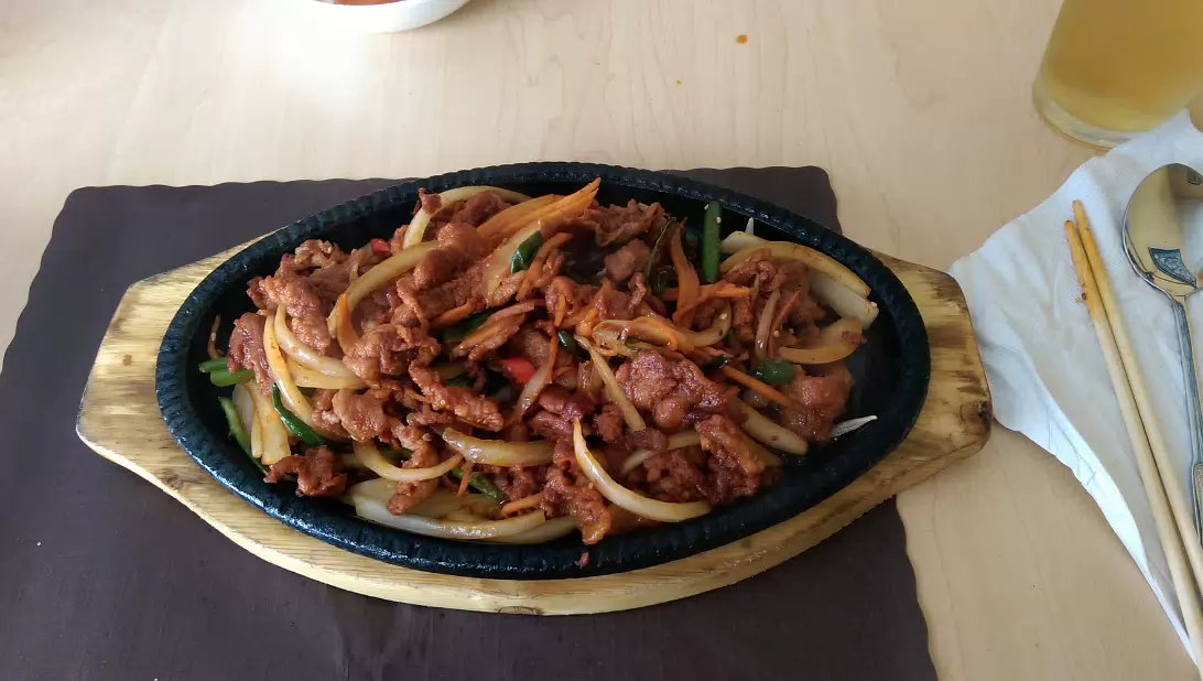 Holyoke_House_Hunt-009