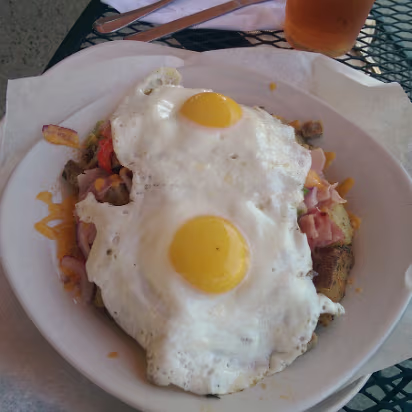 Holyoke_House_Hunt-020