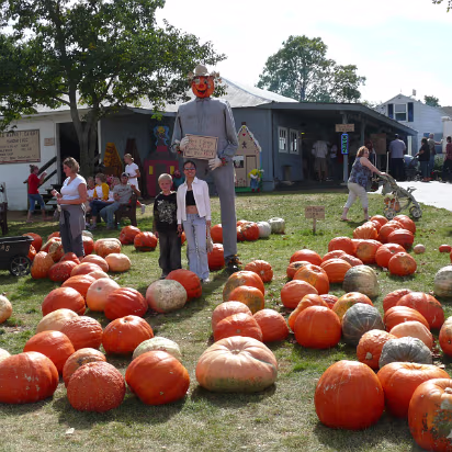Apple_Orchard_Day-010 Hanhan and Cole with the Pumpkin Guard.