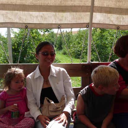 Apple_Orchard_Day-027 Tired apple pickers heading back to the main gate.