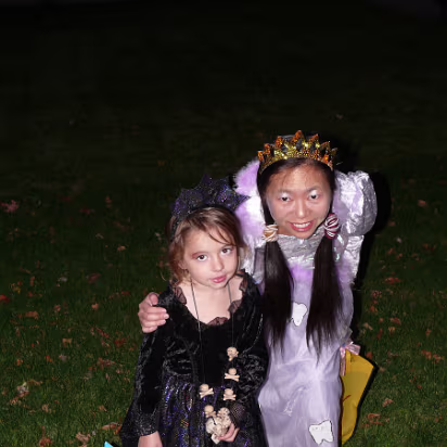 Halloween_2007-005 A midnight princess and the tooth fairy.