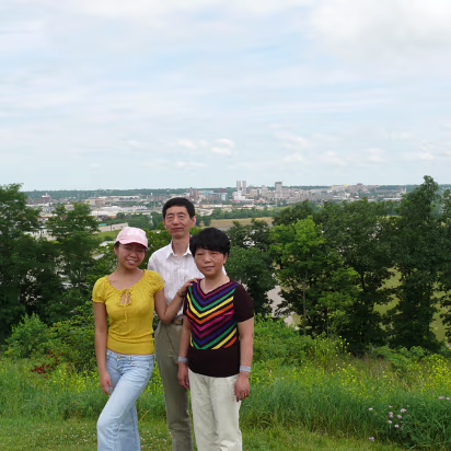 July_2009-005 The lovely Hanhan with parents on Fondulac Drive overlooking the City of Peoria.