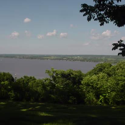 Random-005 This is a nice place to relax.