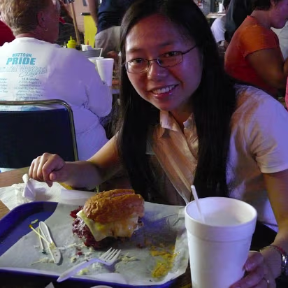 USA_Move-015 Hanhan couldn't finish this huge reuben sandwich. The people behind finish I'll bet.