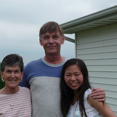 USA_Move-024 Brenda, Gary, and Hanhan.