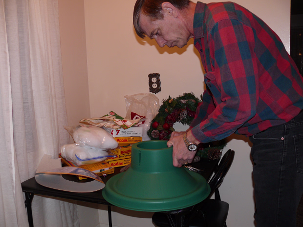 Christmas In Peoria Hanhan's first Christmas in America with the Hammer family.