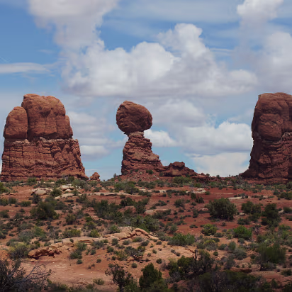 Arches_NP-041 Balanced Rock. It could fall at any time.