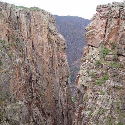 Black_Canyon_of_the_Gunnison_NP-055 The narrowest part of the canyon. A full sized river goes through there!