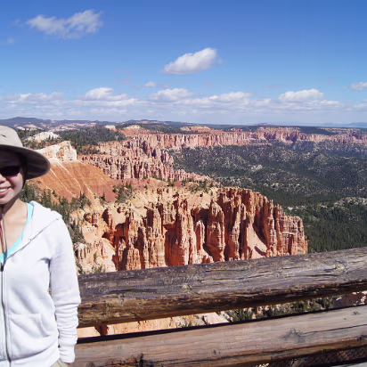 Bryce_Canyon_NP-078 The entire cliff face is hoodoos.