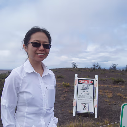 Hawaii-018 Hanhan and the warning sign about volcanic hazards.