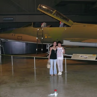 Air_Force_Museum-007 Hanhan and mom with RC-4.