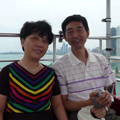 Chicago_2009-026 Mom & dad think its great