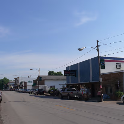 Missouri_2008-015 Main street in Eminence.
