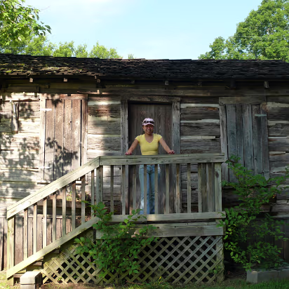 Missouri_2008-016 The first settler's cabin.