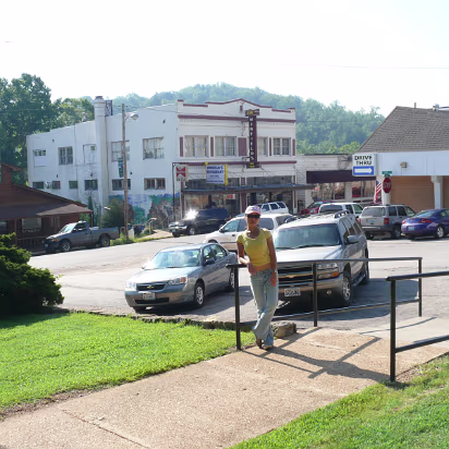 Missouri_2008-017 The restaurant and bar, one of two in the area.