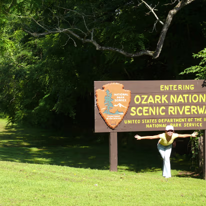 Missouri_2008-021 Hanhan near Ozark National Park.