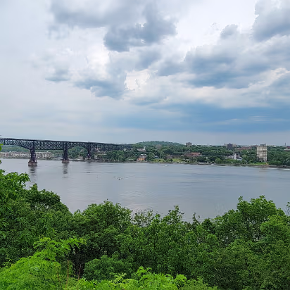 New_York_2021-012 The Walkway over the Hudson and the Mid-Hudson bridge make a nice view.